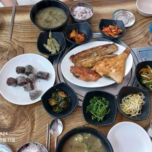덕이네돼지국밥 사진