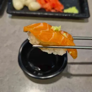 육회바른연어 사진