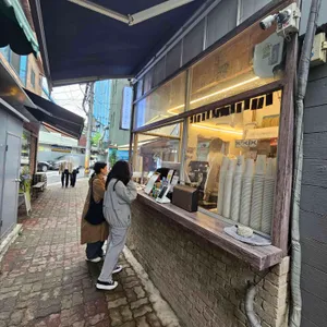 로우 커피 스탠드 리뷰 사진
