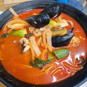 명빈관 사진