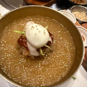 육향정 사진