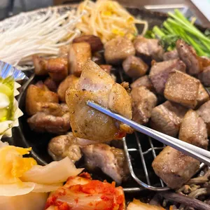 신중돈 사진
