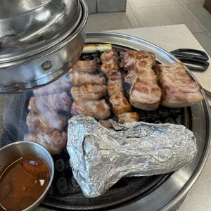 강씨목삼 사진