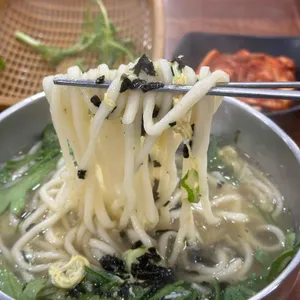 공주 얼큰이 칼국수 쭈꾸미 사진