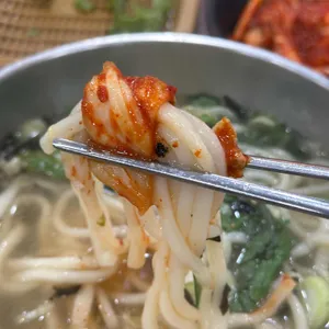 공주 얼큰이 칼국수 쭈꾸미 사진