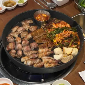 꽃돼지식당 사진