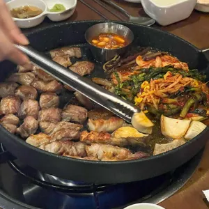 꽃돼지식당 사진