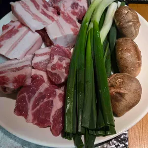 산청숯불가든 사진