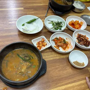 고향흑염소 사진