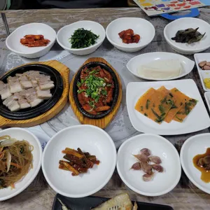 돌집식당 사진