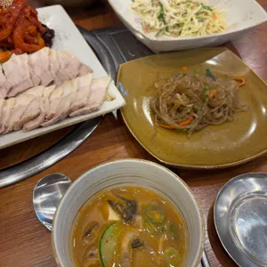 홍장군 사진