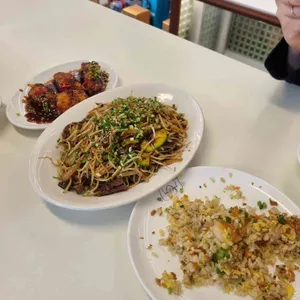 모던 아시안 누들 서비스 사진