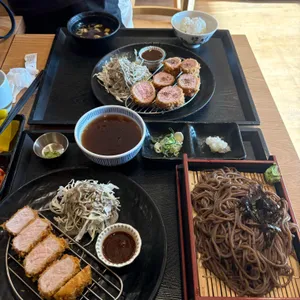 가츠앤밀 사진