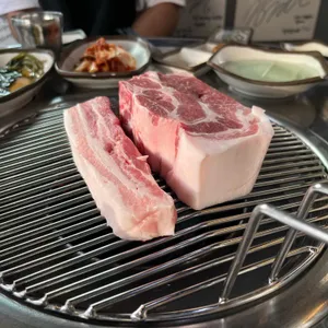 더한근 사진