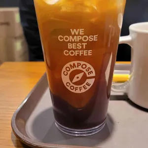 컴포즈커피 사진