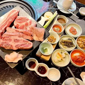더블랙 사진
