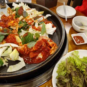 새명동우미닭갈비 사진