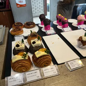 옹근달 사진