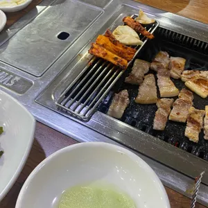 우돈정 사진