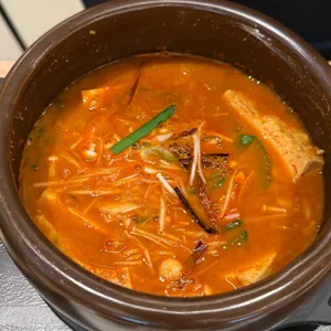 솔리 자운 사진