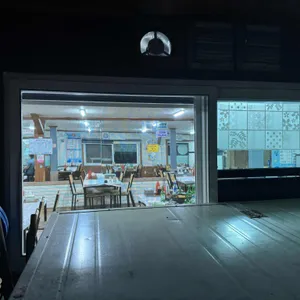 회뜨는집 사진