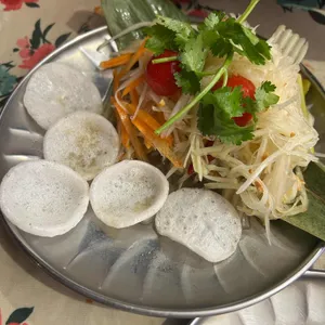 띤띤 사진