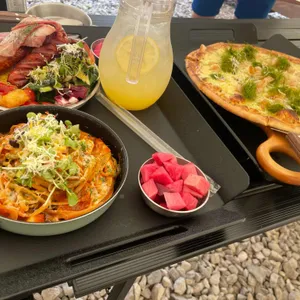 모씨 카페 사진