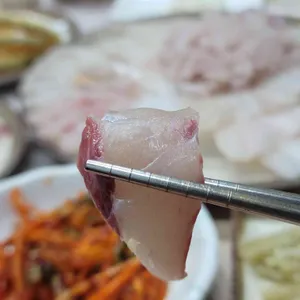 사량도 자연산횟집 사진