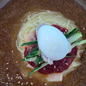 고래밀면 사진