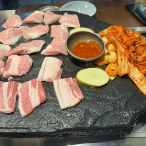 석암생소금구이 사진