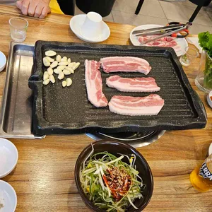 돌미삼 사진