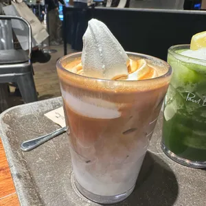 폴바셋  사진