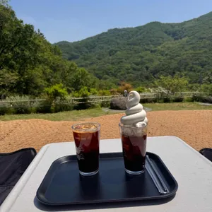 카페 산 사진