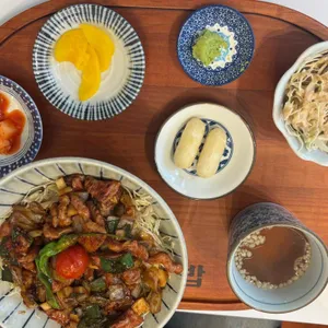 핵밥 사진