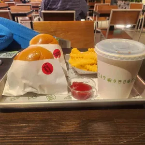 쉐이크쉑 사진