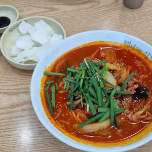 백년가 짬뽕 사진