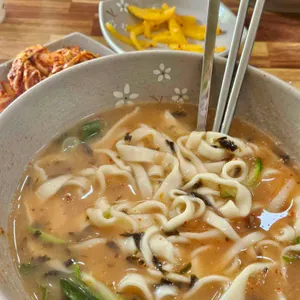 역전칼국수 사진