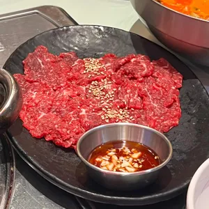 꾸석지돌판한우 사진