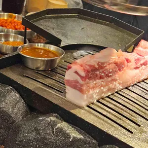 굽돌집 사진