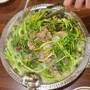 삼삼뼈국 사진