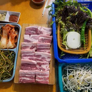 원동미나리삼겹살 사진