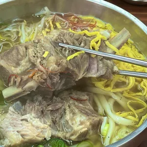 진해장뼈칼국수 사진