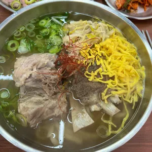 진해장뼈칼국수 사진