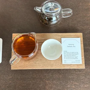 맥파이앤타이거 성수티룸 사진