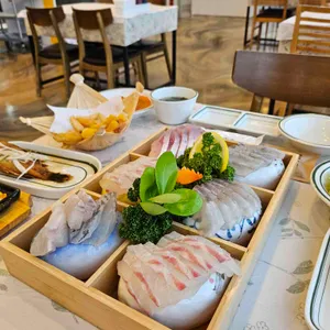 강릉로빈슨대게횟집 사진