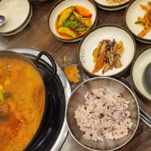 월수금통돼지  사진