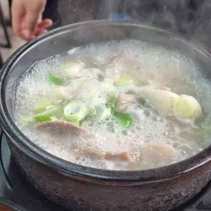 소문난돼지머리국밥동태탕 사진