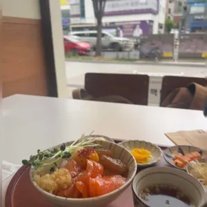 핵밥 사진