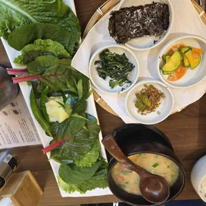 하얀고래 리뷰 사진