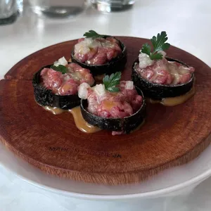 엘릿 사진